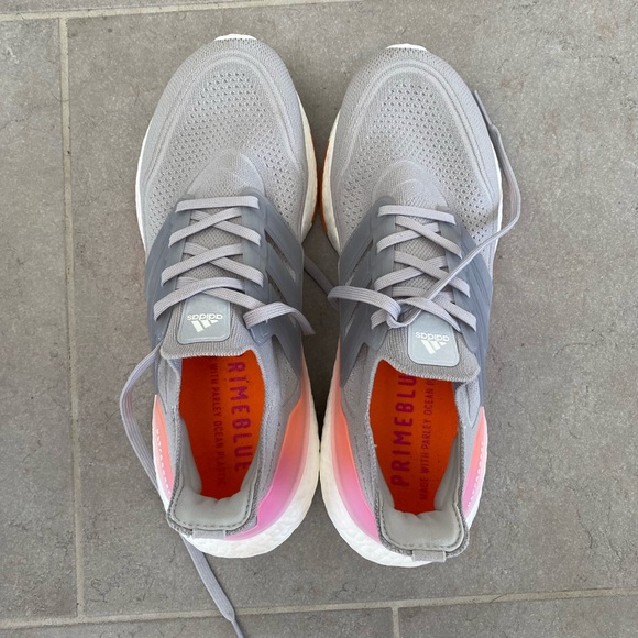 Adidas Ultraboost - Picture 3 of 4